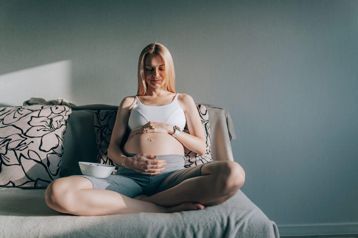 Risky or Healthy? Is It Safe to Eat Acai During Pregnancy? • Mama Bean