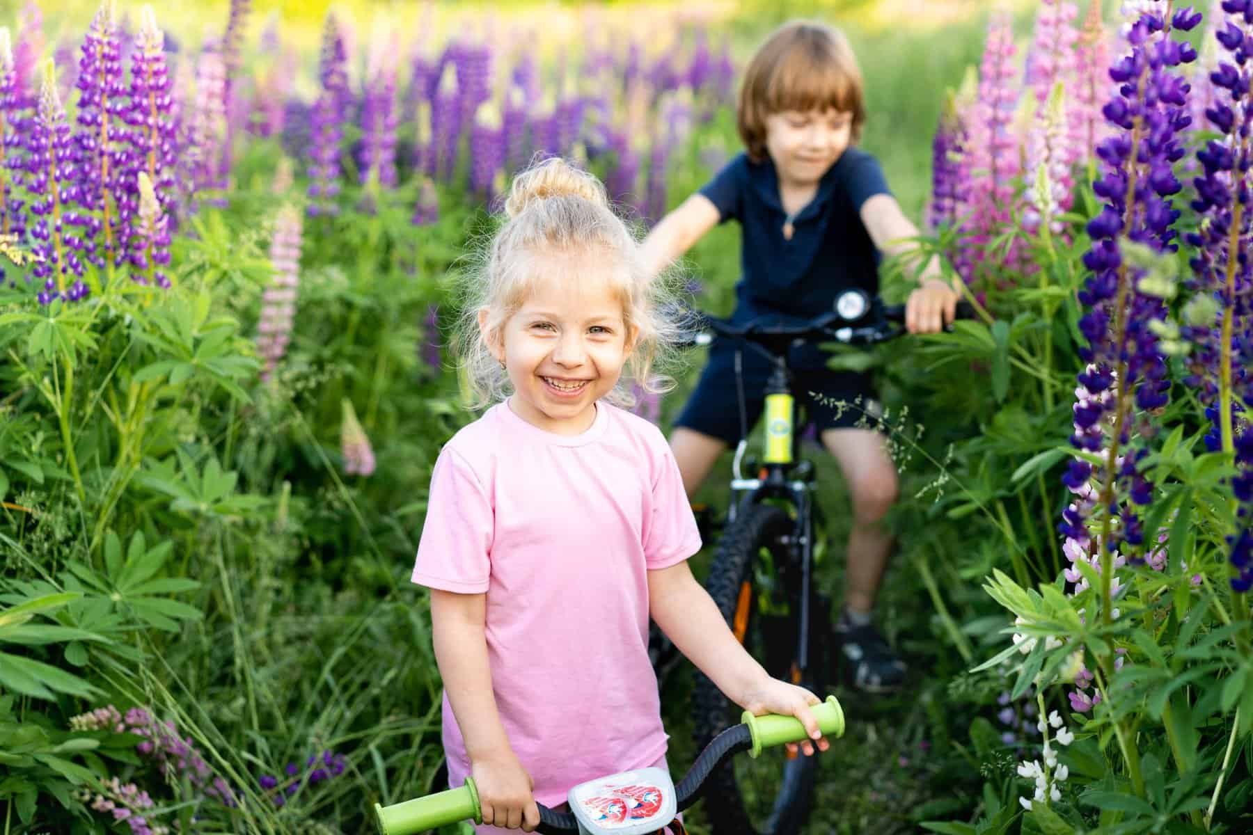 brother-sister-bicycle