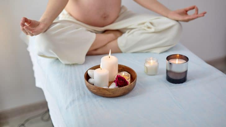 Pregnancy Safe Candles: Risks & Benefits