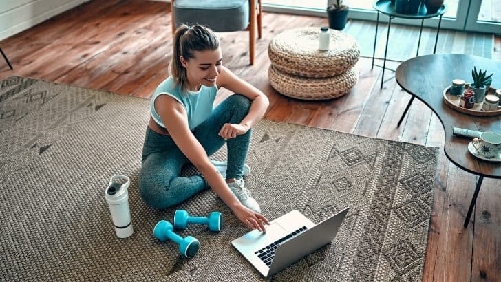 7 Everyday Habits That Are Slowly Ruining Your Laminate Flooring