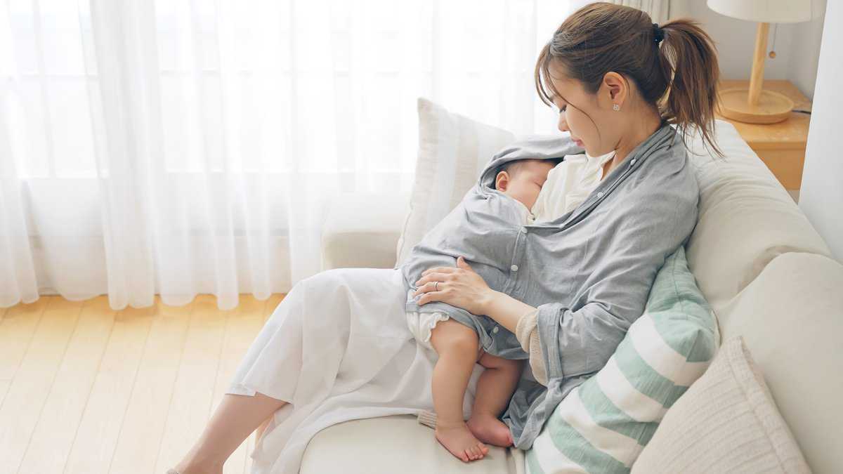 breastfeeding-clicking-noise