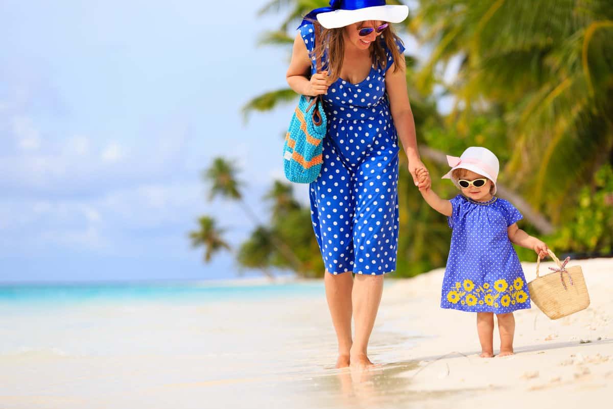 best-beach-bags-for-moms