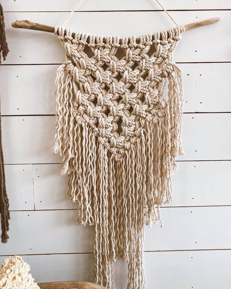 Making Macramé Art