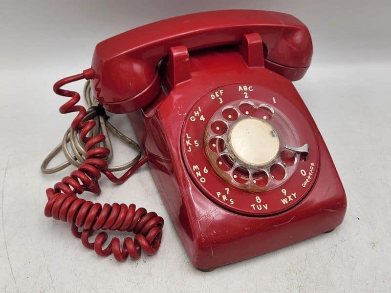 Using a Rotary Phone