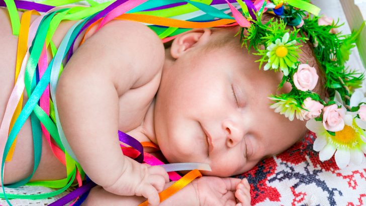 18 Popular International Baby Names Parents Are Choosing More and More