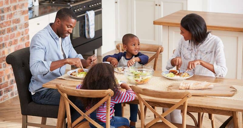 Phone-Free Family Dinners