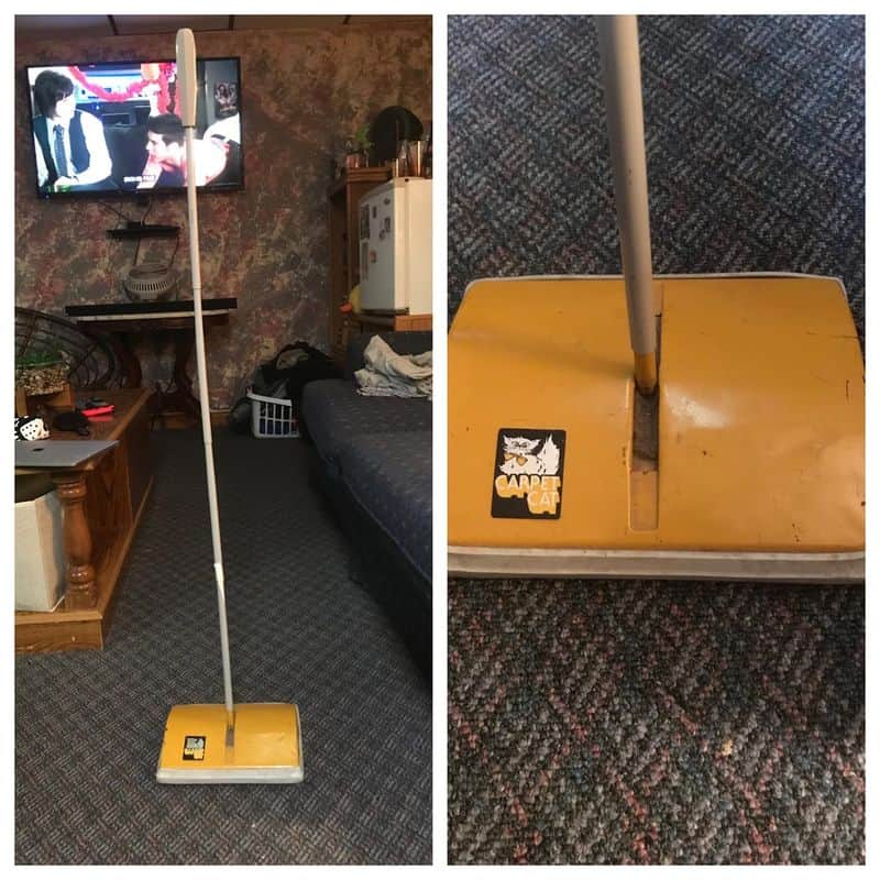 Hand-Powered Carpet Sweeper