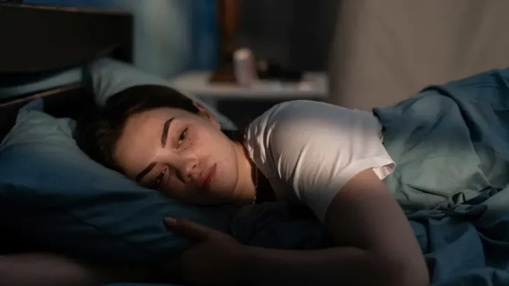 8 Evening Rituals That Reset Your Hormones While You Sleep (No Supplements Required)