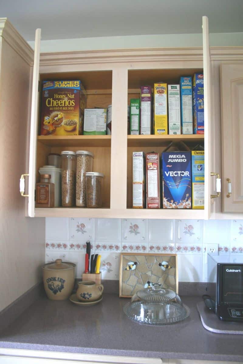 Organize a Breakfast Station