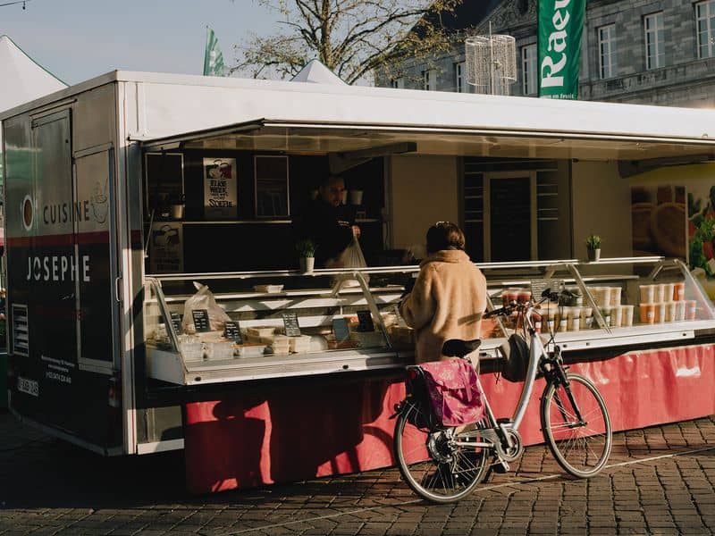 Pop-Up Farmers' Markets