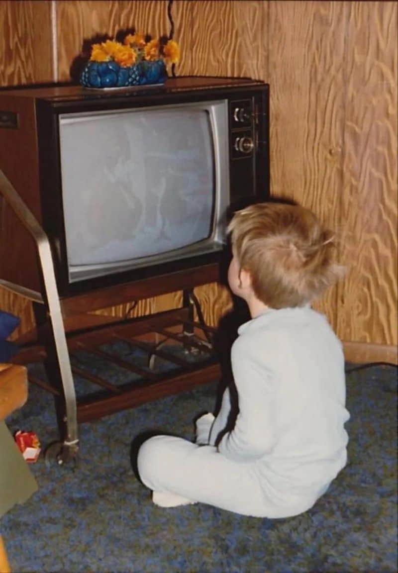 Sitting Too Close to the TV Ruins Your Eyes