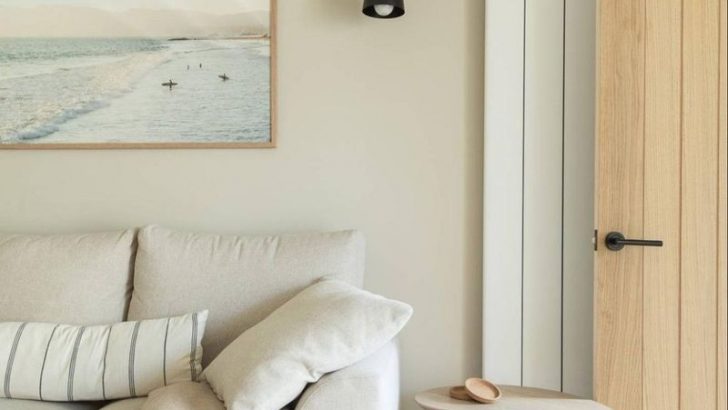Here Are A Minimalist’s Top 5 Tips for Stress-Free Decluttering