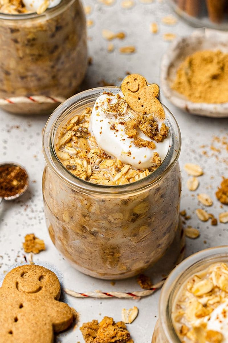 Gingerbread Overnight Oats