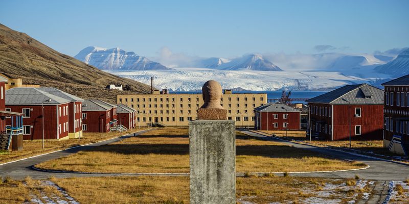 Pyramiden, Norway