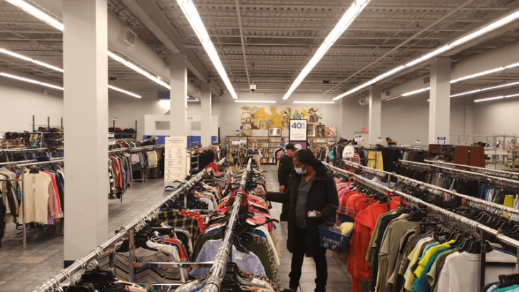 6 Ways You Can Always Find Good Stuff at Thrift Stores