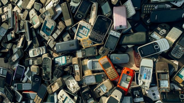 15 Items That Belong in the Landfill and Not in Your Home