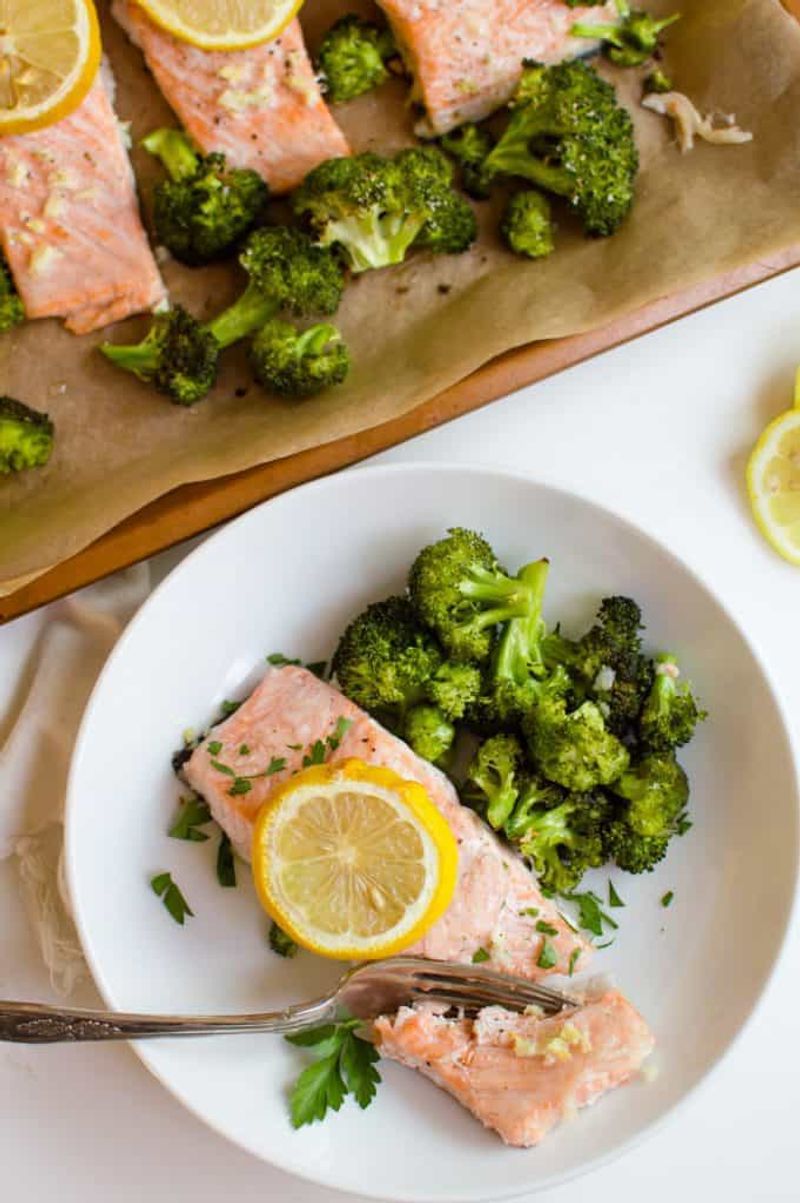 Baked Salmon with Steamed Broccoli and Brown Rice
