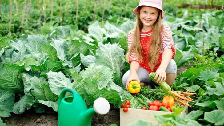 14 Frugal Habits That Actually Reveal You Experienced Money Struggles In Your Childhood