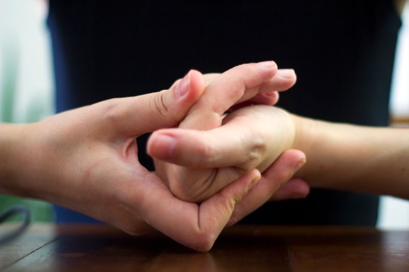 Cracking your knuckles will give you arthritis