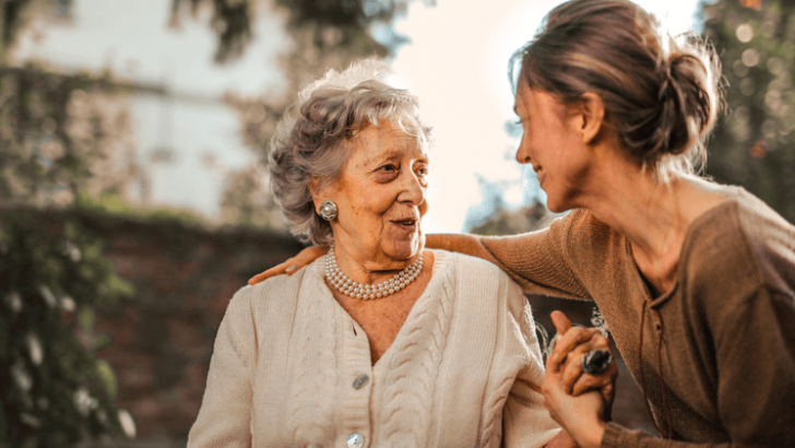 14 Hard Realities of Getting Older Without Family Around
