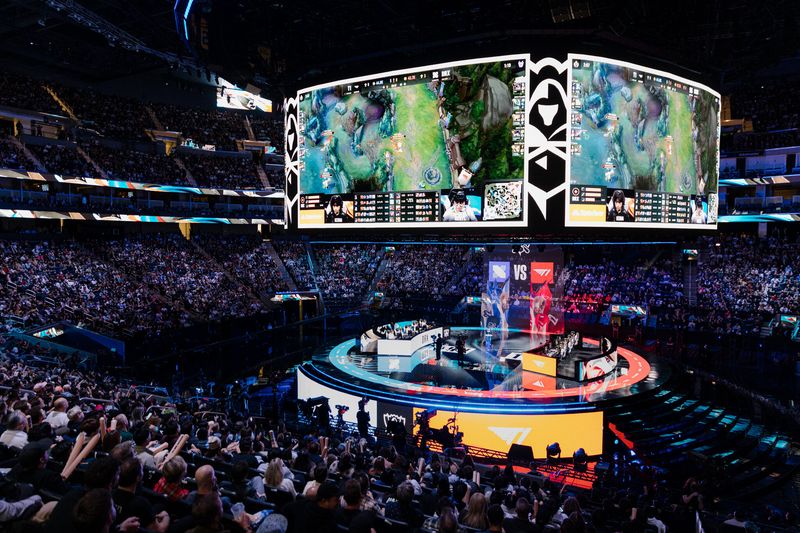 E-gaming and Esports