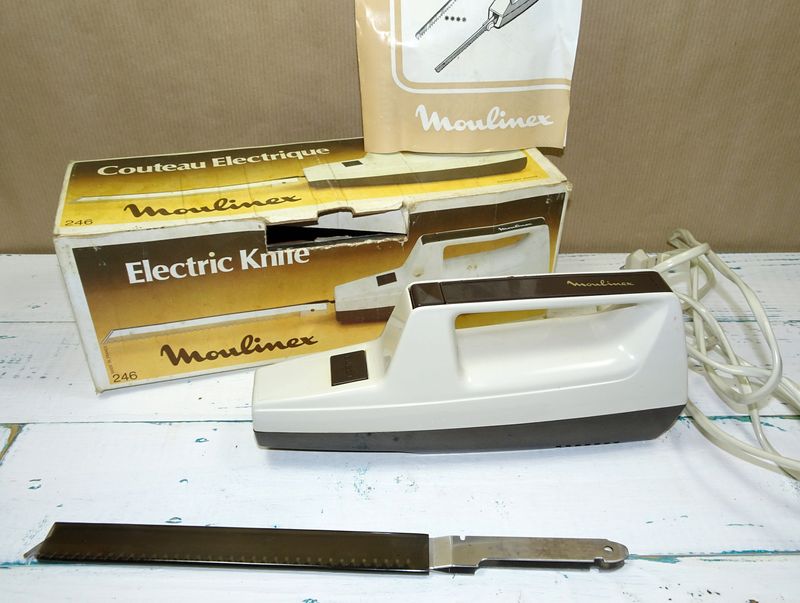 Electric Knife