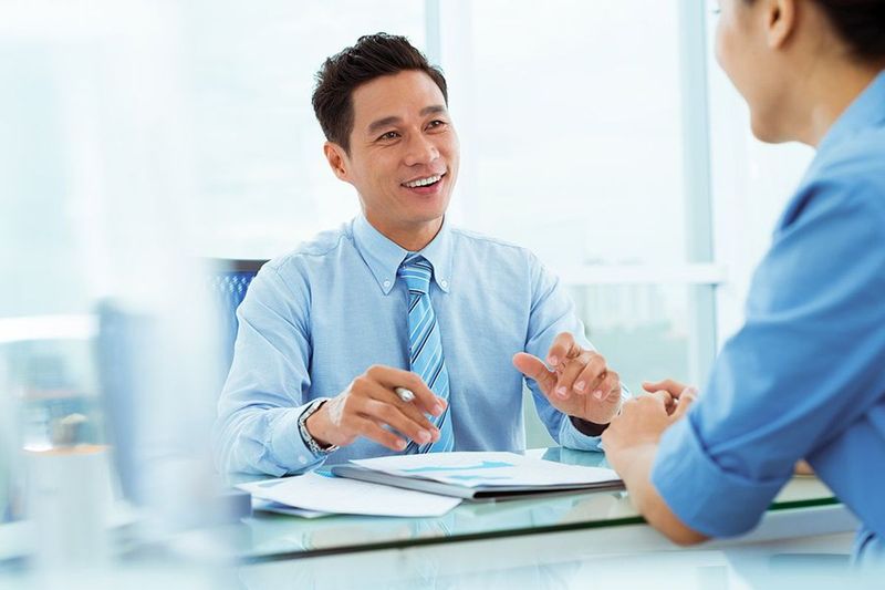 Mirroring the Interviewer