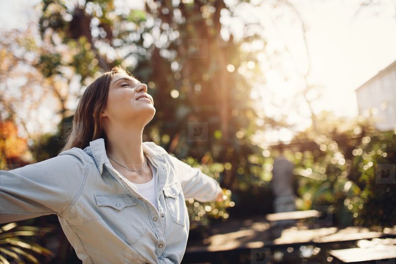 Get Outdoor Sunlight