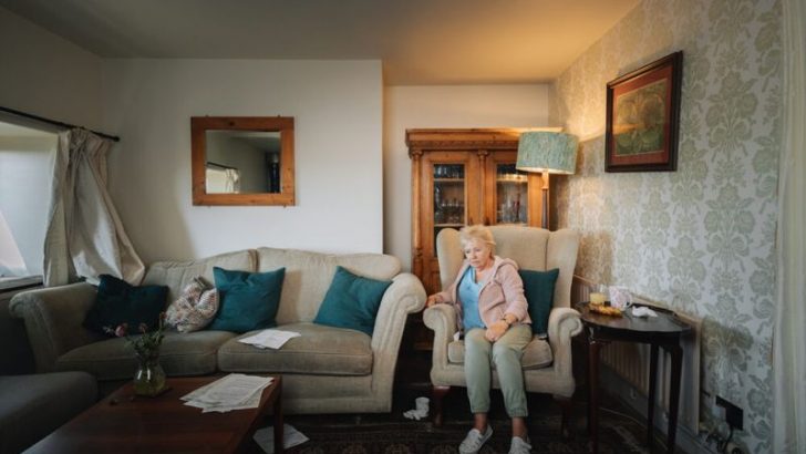 13 Signs People Stop Taking Care Of Themselves in Old Age