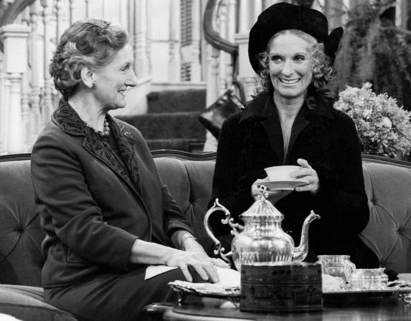 Phyllis (1975–1977)