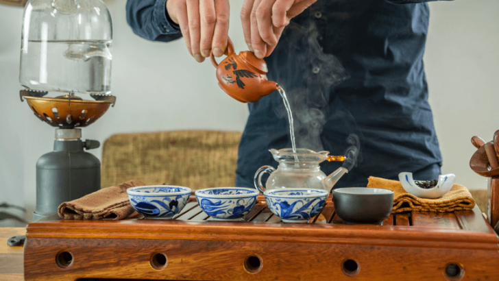7 Food Rules from Asia That We Keep Breaking