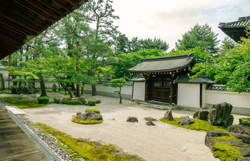 Zen Gardening
