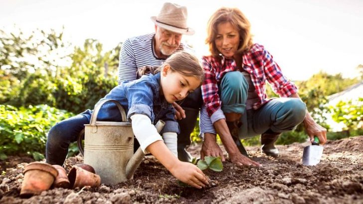 11 Things Our Grandparents Did to Save Money That We Can Use Now