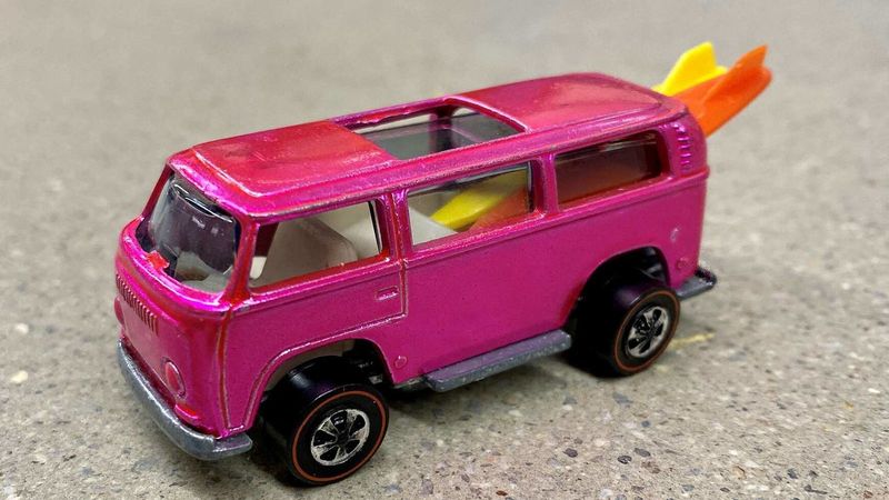 Hot Wheels 1969 “Volkswagen Beach Bomb”
