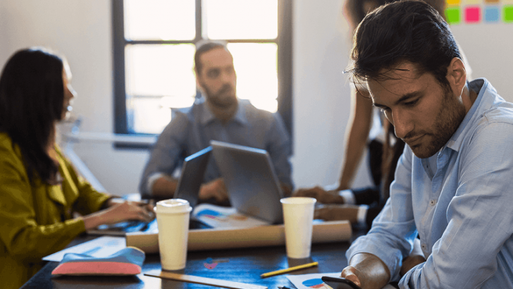 15 Things People Do When They’re Mentally Checked Out And Barely Functioning