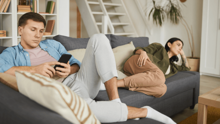 12 Totally Toxic Habits Couples Often Mistake For Love