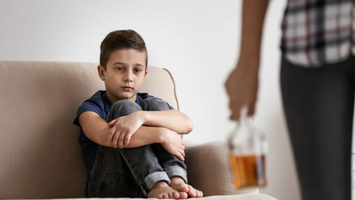 11 Signs You Were Raised By a Low-Quality Parent, According To Psychology