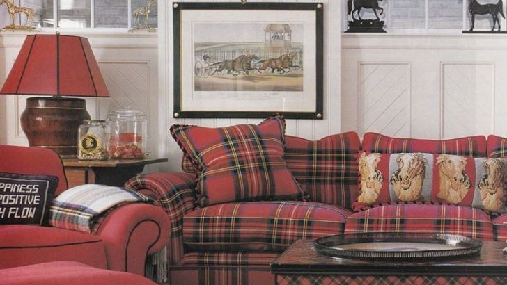 12 Décor Items That Make Your House Look Old or Dated