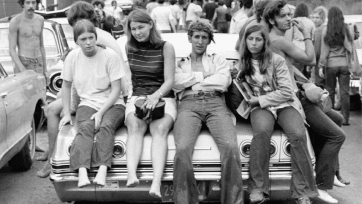 9 Totally Normal Things From the 1960s That Are Frowned Upon Today
