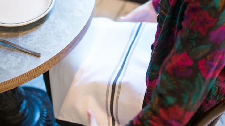 12 Obscure Restaurant Etiquette Rules You Probably Break All the Time