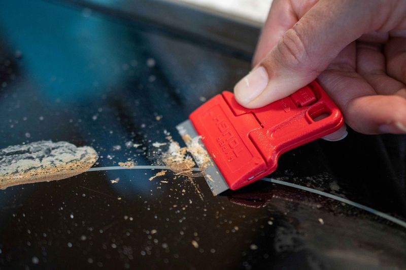 Razor Blade Technique