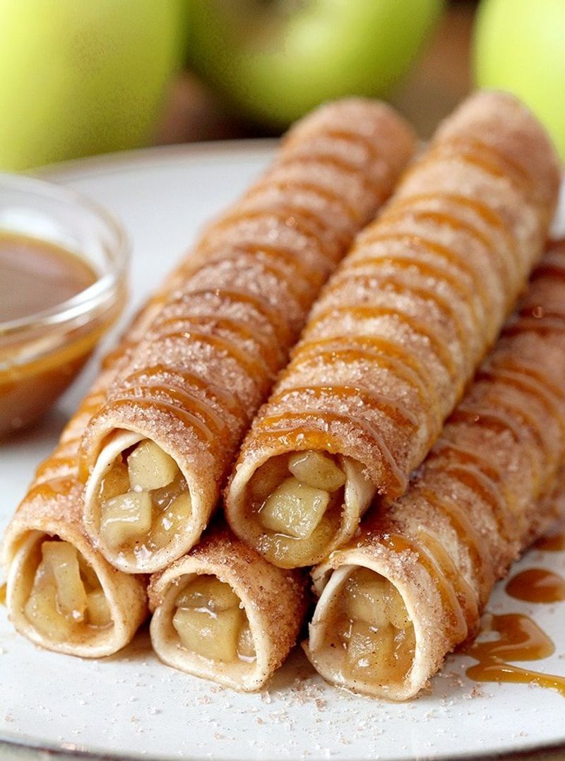 Apple Cinnamon Roll-Ups
