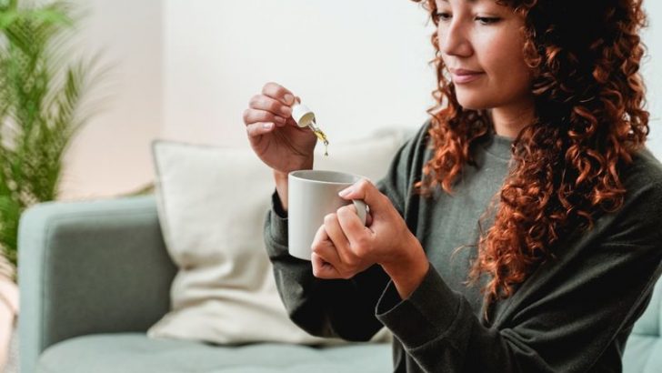 11 Things to Stop Doing After 5 P.M. If You Want To Prevent Alzheimer’s