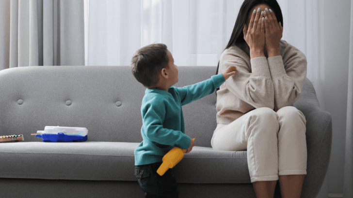 12 Signs You Were Raised By A Mom Who Secretly Didn’t Want To Be A Mom