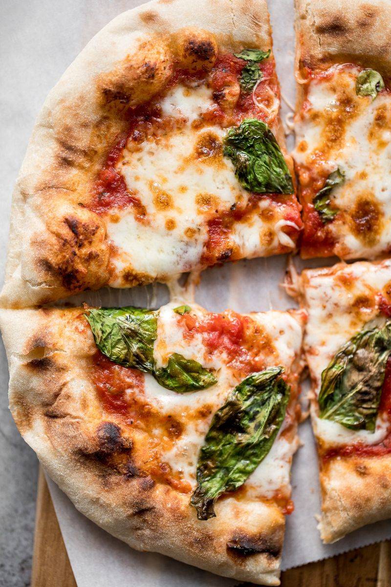 7. Sunday: Effortless Margherita Pizza