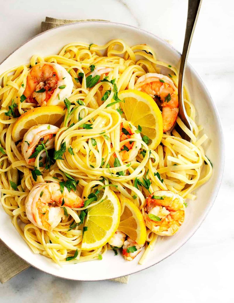 1. Monday: One-Pan Lemon Garlic Pasta