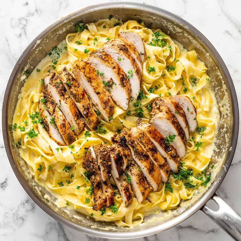 Chicken Alfredo Pasta