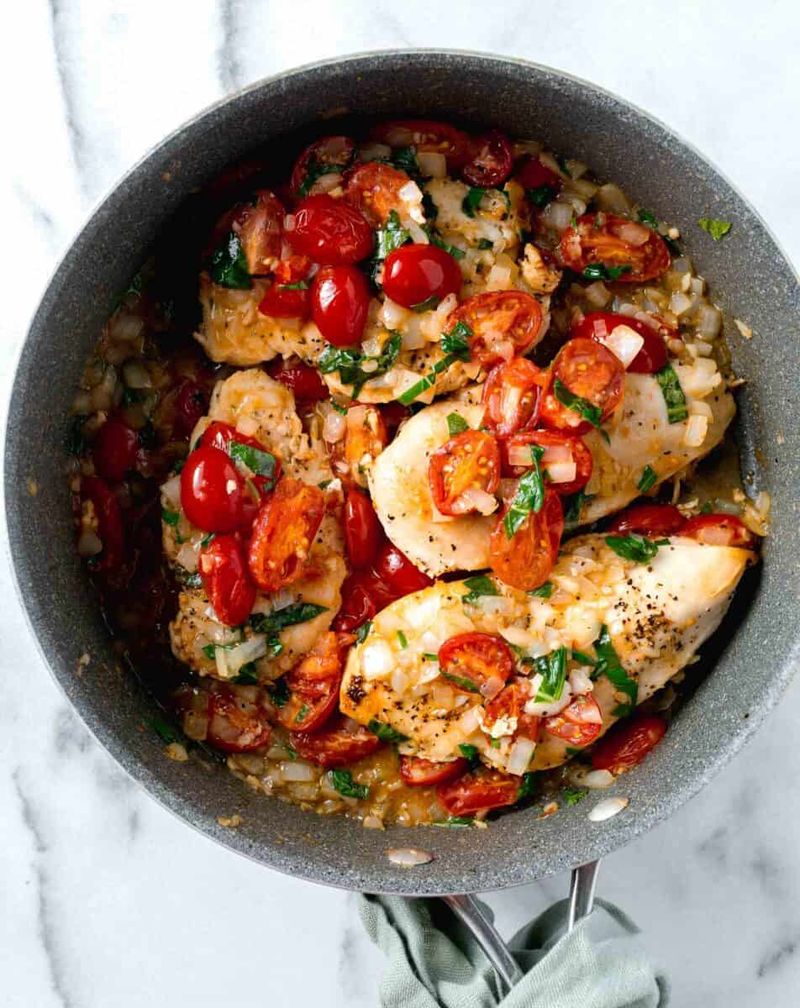 Garlic Tomato Chicken Skillet