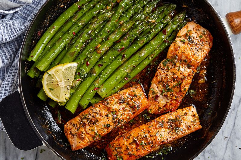 Salmon with Asparagus