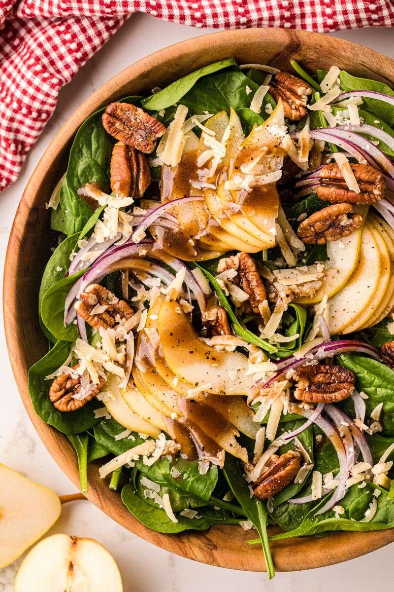 Spinach and Pear Salad
